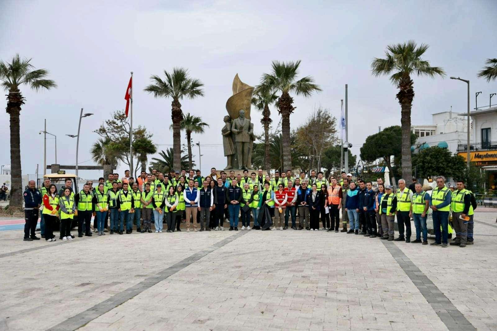 BODRUM’DA TEMİZLİK SEFERBERLİĞİ YENİDEN BAŞLADI